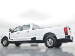 Ford Super Duty F-350 SRW XL 2WD Crew Cab 8' Box 2026