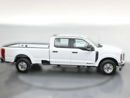 Ford Super Duty F-350 SRW XL 2WD Crew Cab 8' Box 2026