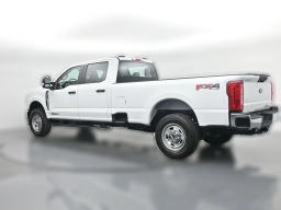 Ford Super Duty F-350 SRW XL 2WD Crew Cab 8' Box 2026