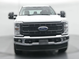 Ford Super Duty F-350 SRW XL 2WD Crew Cab 8' Box 2026