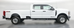 Ford Super Duty F-350 SRW XL 2WD Crew Cab 8' Box 2026