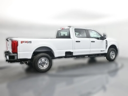 Ford Super Duty F-350 SRW XL 2WD Crew Cab 8' Box 2026