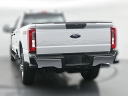 Ford Super Duty F-350 SRW XL 2WD Crew Cab 8' Box 2026