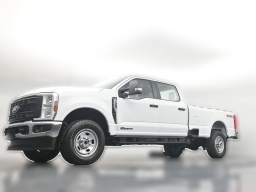 Ford Super Duty F-350 SRW XL 2WD Crew Cab 8' Box 2026