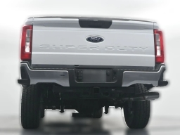 Ford Super Duty F-350 SRW XL 2WD Crew Cab 8' Box 2026