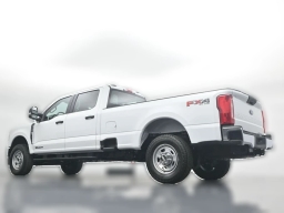 Ford Super Duty F-350 SRW XL 2WD Crew Cab 8' Box 2026