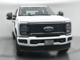 Ford Super Duty F-350 SRW XL 4WD Crew Cab 8' Box 2026