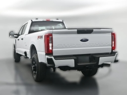 Ford Super Duty F-350 SRW XL 4WD Crew Cab 8' Box 2026