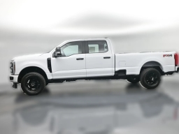 Ford Super Duty F-350 SRW XL 4WD Crew Cab 8' Box 2026