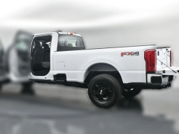 Ford Super Duty F-350 SRW XL 4WD Crew Cab 8' Box 2026