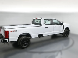 Ford Super Duty F-350 SRW XL 4WD Crew Cab 8' Box 2026