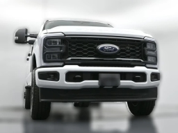 Ford Super Duty F-350 SRW XL 4WD Crew Cab 8' Box 2026