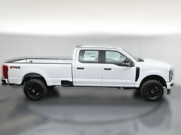 Ford Super Duty F-350 SRW XL 4WD Crew Cab 8' Box 2026