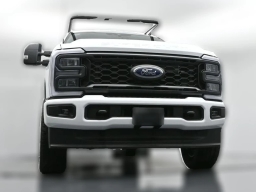 Ford Super Duty F-350 SRW XL 4WD Crew Cab 8' Box 2026