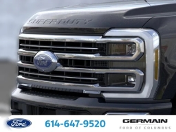 Ford Super Duty F-350 SRW Platinum 4WD Crew Cab 8' Box 2026