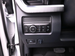 Ford Super Duty F-350 SRW Platinum 4WD Crew Cab 8' Box 2026