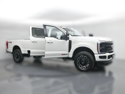 Ford Super Duty F-350 SRW Platinum 4WD Crew Cab 8' Box 2026