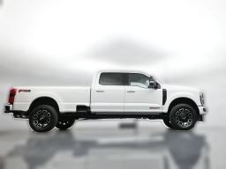 Ford Super Duty F-350 SRW Platinum 4WD Crew Cab 8' Box 2026