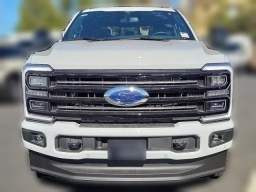 Ford Super Duty F-350 SRW Platinum 4WD Crew Cab 8' Box 2026