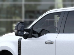 Ford Super Duty F-350 SRW Platinum 4WD Crew Cab 8' Box 2026