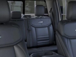 Ford Super Duty F-350 SRW Platinum 4WD Crew Cab 8' Box 2026