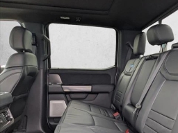 Ford Super Duty F-350 SRW Platinum 4WD Crew Cab 6.75' Box 2026