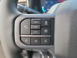 Ford Super Duty F-350 SRW LARIAT 4WD Crew Cab 8' Box 2026