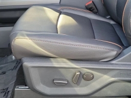 Ford Super Duty F-350 SRW LARIAT 4WD Crew Cab 8' Box 2026