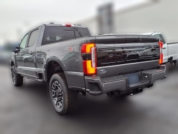 Ford Super Duty F-350 SRW Platinum 4WD Crew Cab 6.75' Box 2026