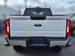 Ford Super Duty F-350 SRW XLT 4WD Crew Cab 6.75' Box 2026