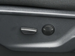 Ford Super Duty F-350 SRW XLT 4WD Crew Cab 8' Box 2026