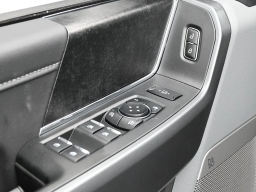 Ford Super Duty F-350 SRW XLT 4WD Crew Cab 8' Box 2026