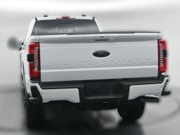 Ford Super Duty F-350 SRW XLT 4WD Crew Cab 8' Box 2026