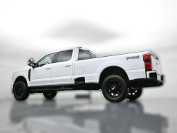 Ford Super Duty F-350 SRW XLT 4WD Crew Cab 8' Box 2026