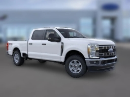 Ford Super Duty F-350 SRW XLT 4WD Crew Cab 6.75' Box 2026