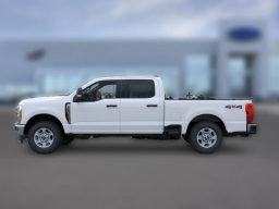 Ford Super Duty F-350 SRW XLT 4WD Crew Cab 6.75' Box 2026