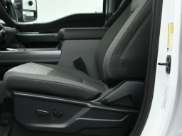 Ford Super Duty F-350 SRW XLT 4WD Crew Cab 8' Box 2026