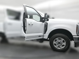 Ford Super Duty F-350 SRW XLT 4WD Crew Cab 8' Box 2026