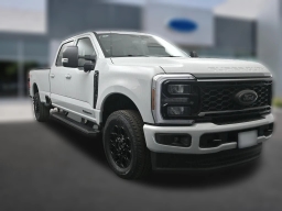 Ford Super Duty F-350 SRW XLT 4WD Crew Cab 8' Box 2026
