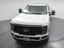 Ford Super Duty F-350 SRW XLT 4WD Crew Cab 8' Box 2026