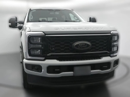 Ford Super Duty F-350 SRW XLT 4WD Crew Cab 8' Box 2026