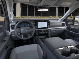 Ford Super Duty F-350 SRW XLT 4WD Crew Cab 8' Box 2026