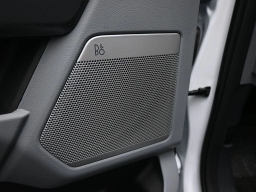 Ford Super Duty F-350 SRW XLT 4WD Crew Cab 8' Box 2026