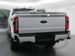 Ford Super Duty F-350 SRW XLT 4WD Crew Cab 8' Box 2026