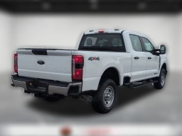 Ford Super Duty F-350 SRW XL 4WD Crew Cab 6.75' Box 2026