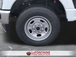 Ford Super Duty F-350 SRW XL 4WD Crew Cab 6.75' Box 2026