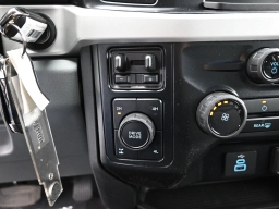 Ford Super Duty F-350 SRW XL 4WD Crew Cab 8' Box 2026