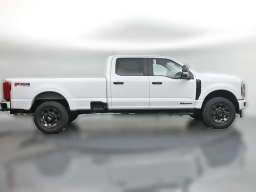 Ford Super Duty F-350 SRW XL 4WD Crew Cab 8' Box 2026