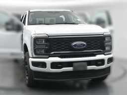 Ford Super Duty F-350 SRW XL 4WD Crew Cab 8' Box 2026