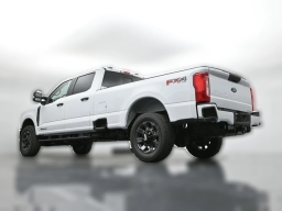 Ford Super Duty F-350 SRW XL 4WD Crew Cab 8' Box 2026